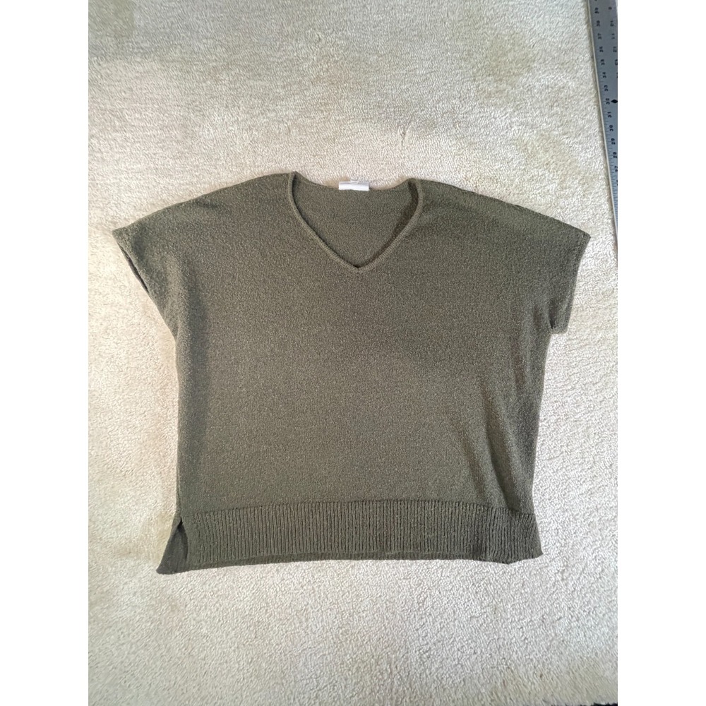 Studio B by Bobeau Womens Large Olive Green Knit Sweater Top V Neck Short Sleeve